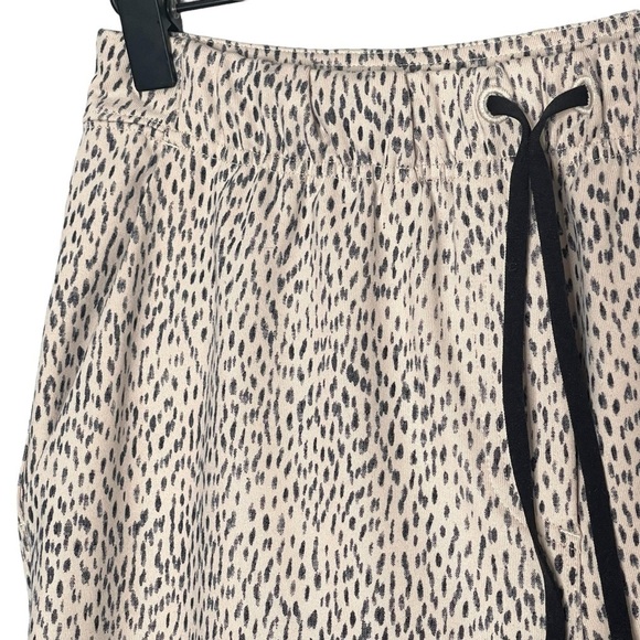 Lululemon Joggers Womens 4 Mid Rise Jet Crop Luon Slim Pull On Pants Drawstring - Picture 3 of 8